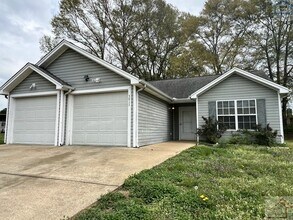 Building Photo - 3911 Allgood Ct