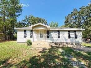 Building Photo - 219 Taylor Rd