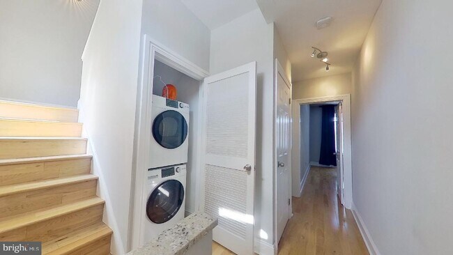 Foto del edificio - 2302 Spruce St