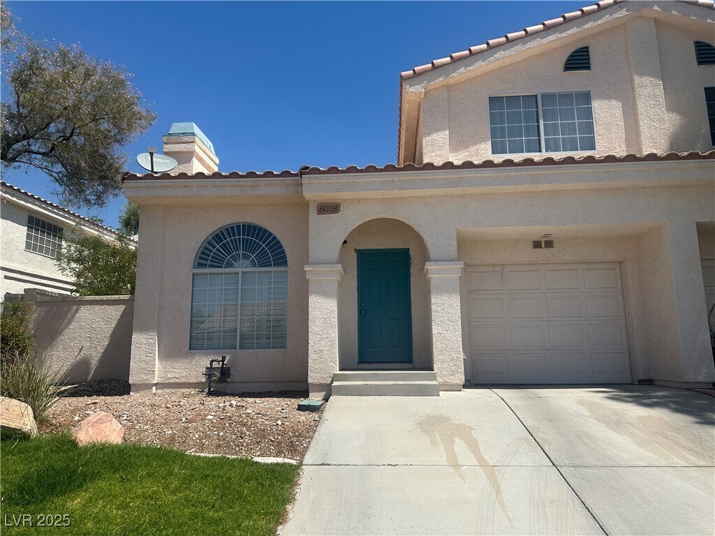 Foto principal - 8078 W Rochelle Ave
