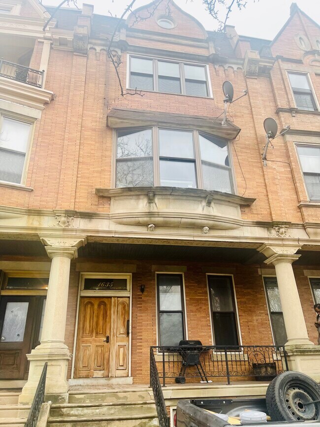 Building Photo - 1635 N 33rd St