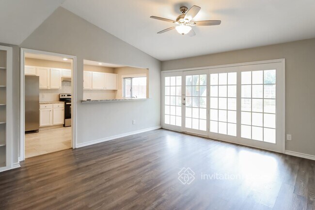 Foto del edificio - 425 Birchwood Dr