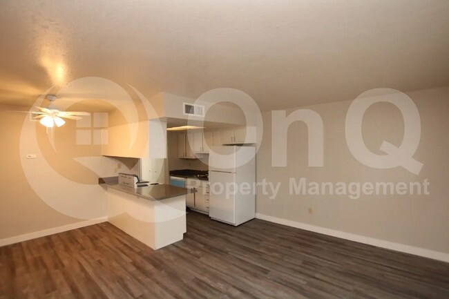 Foto del edificio - 3004 E Waltann Ln