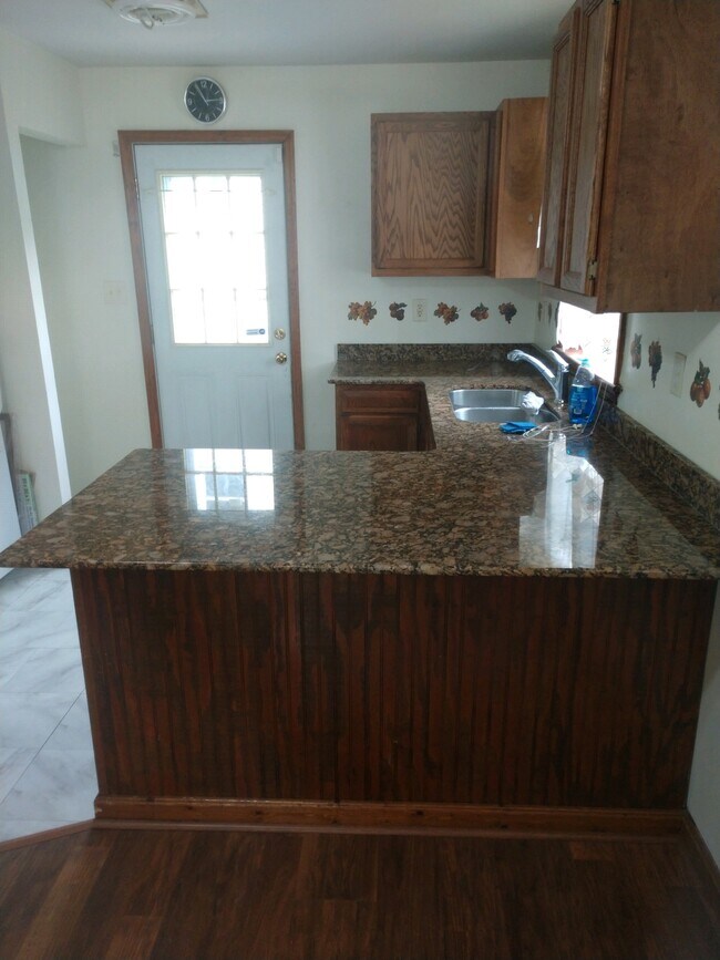Building Photo - 3305 Winchester Dr