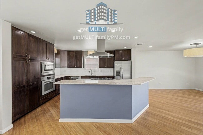 Foto del edificio - 8632 E Vista Dr
