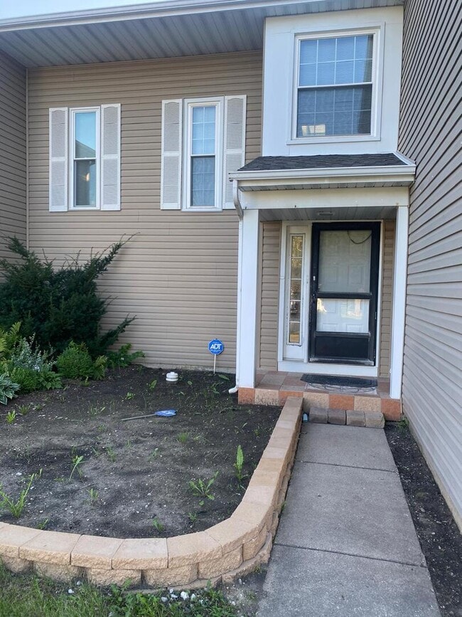 Building Photo - 1102 Southbridge Ln