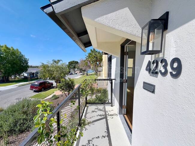 Building Photo - 4239 W 64th St