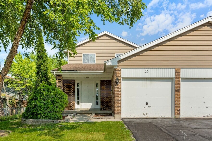 Foto principal - 35 Terry Dr