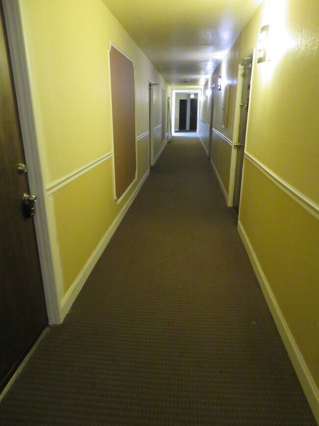 Foto del edificio - 5348 N Cumberland Ave
