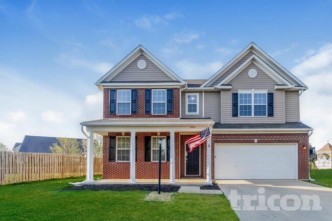 Building Photo - 1044 Hazelwood Dr