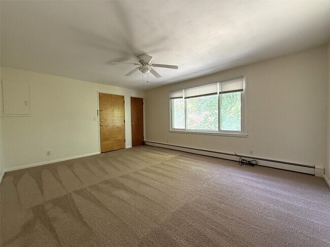 Building Photo - 4 Aldrich Ave