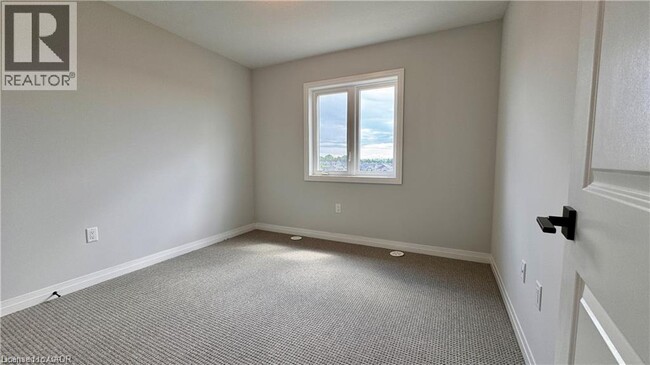 Building Photo - 155 Equestrian Way