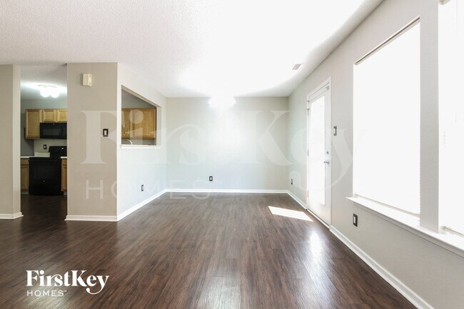 Building Photo - 2733 Redland Ln