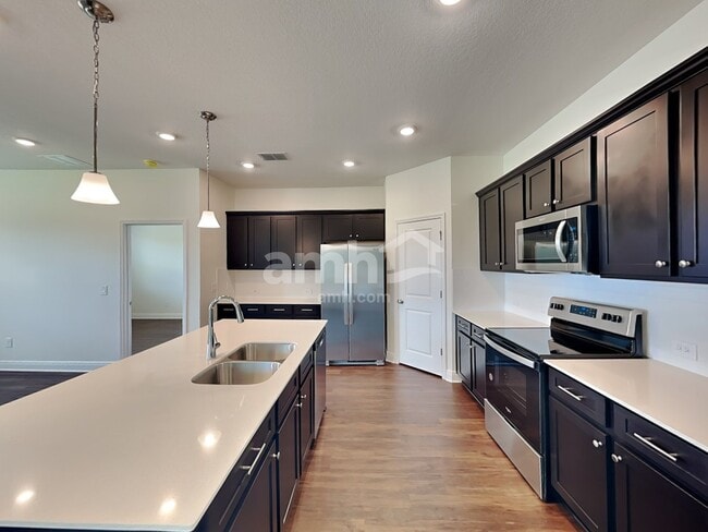 Building Photo - 14519 Cedar Mill Dr