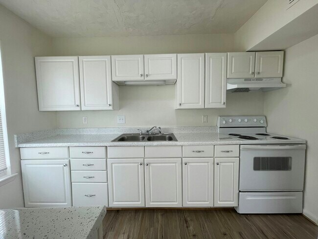 Foto del edificio - 3953 Old Brook Rd