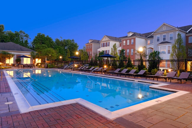 Building Photo - Avalon at Traville