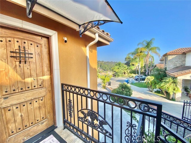 Foto del edificio - 1701 Crest View Pl