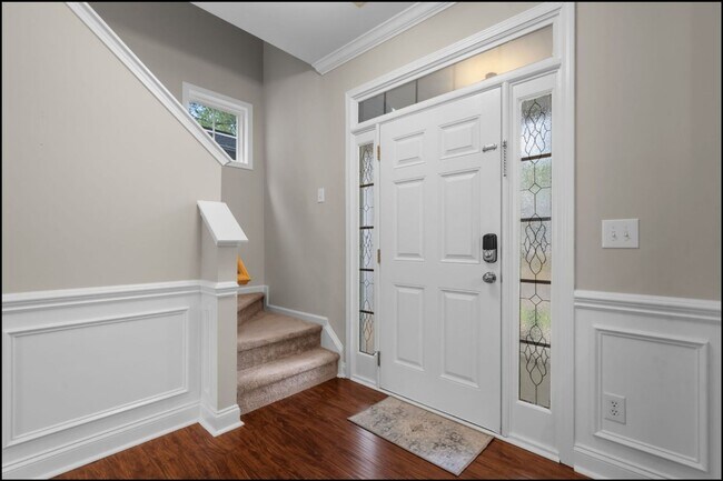 Foto del edificio - Fenced Yard in Cornelius with Detached Garage