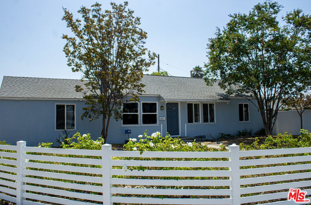 Primary Photo - 6324 Goodland Ave