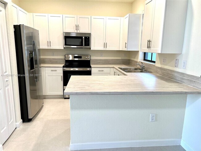 Foto del edificio - 11088 W 33rd Way