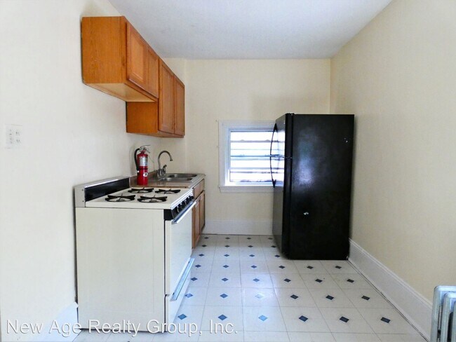 Building Photo - 4612 Baltimore Ave