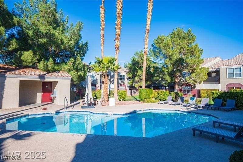 Building Photo - 5055 W Hacienda Ave