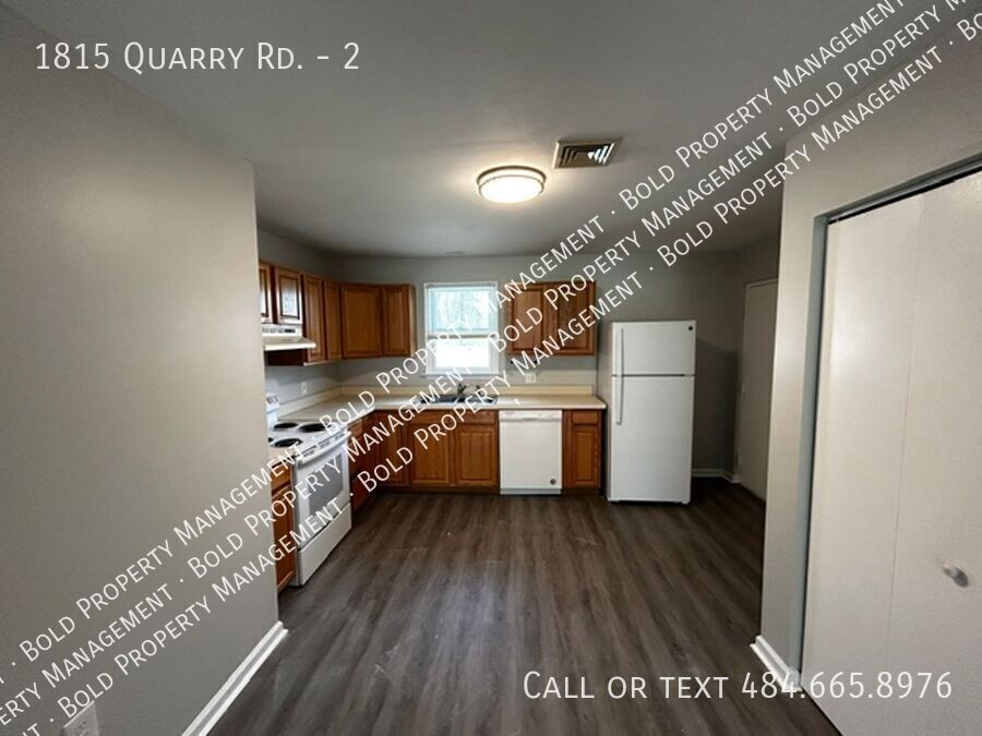 Primary Photo - 1815 Quarry Rd