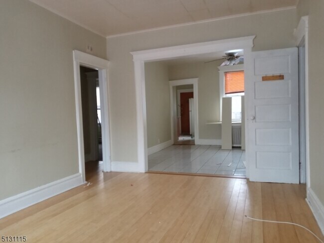 Foto del edificio - 273 S Clinton St