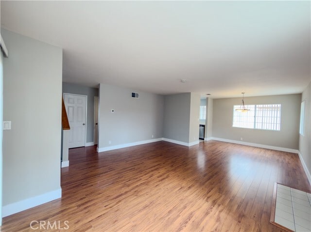 Building Photo - 3101 Plaza del Amo