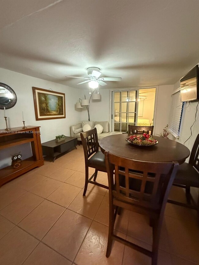 Foto del edificio - 18670 Belview Dr