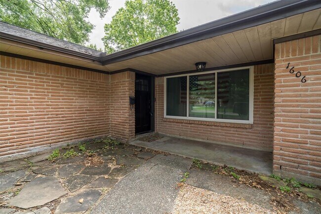 Foto del edificio - 1606 Beachcomber Ln