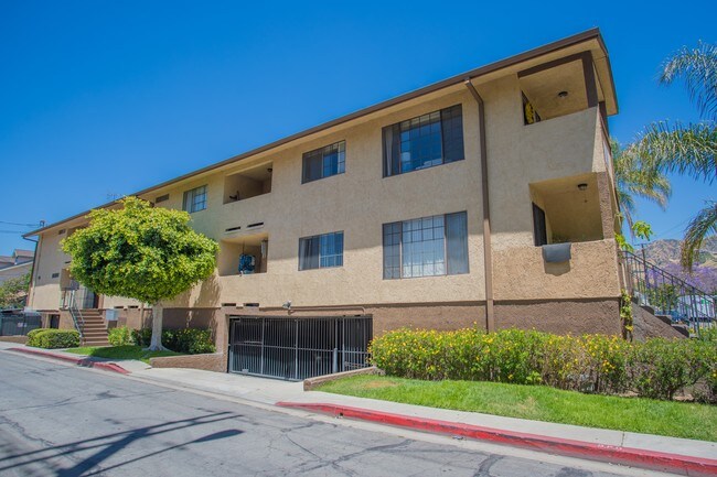 Building Photo - 1712 Elliott Dr