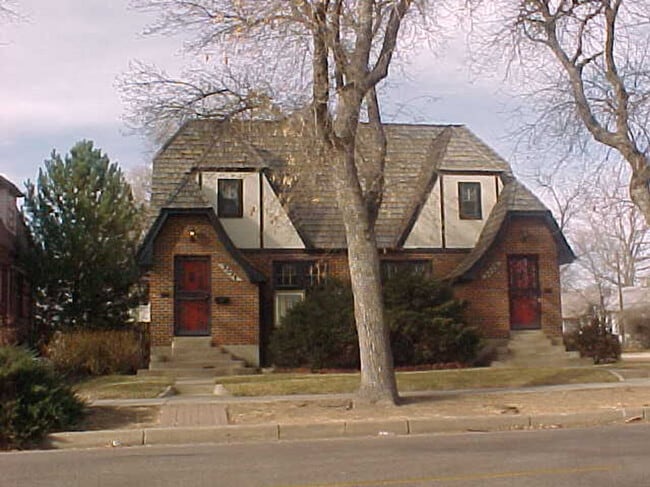 Building Photo - 2227 N Grand Ave