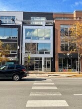 Building Photo - 1870 N Damen Ave