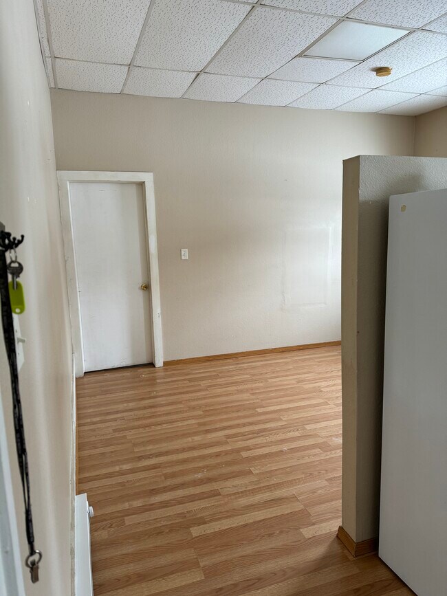 Living room - 103 N Water St