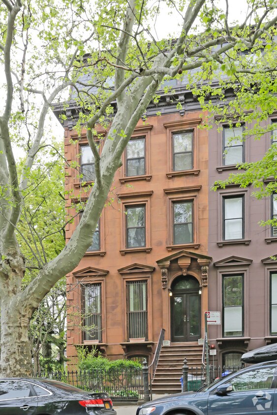 Foto del edificio - 340 Clinton Ave