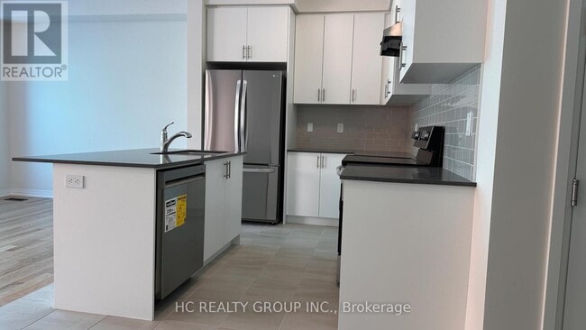 Building Photo - 2975 Seagrass St