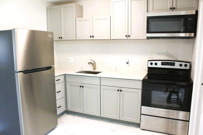 Building Photo - 2719 Peer Ln