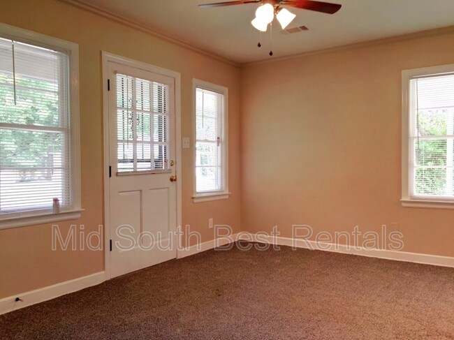 Building Photo - 3336 Frayser School Dr