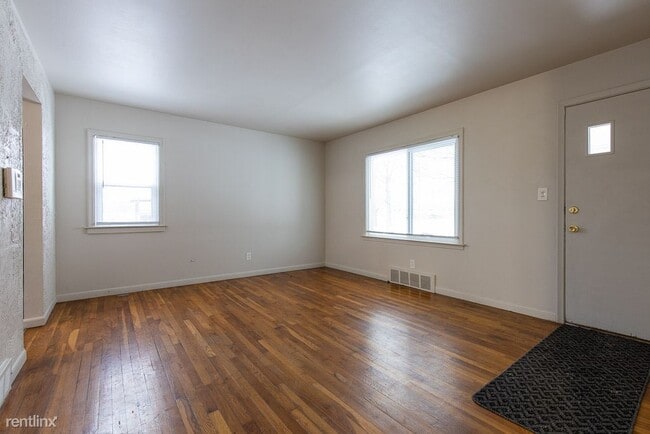 Building Photo - 2 br, 1 bath House - 1350 E Webster St