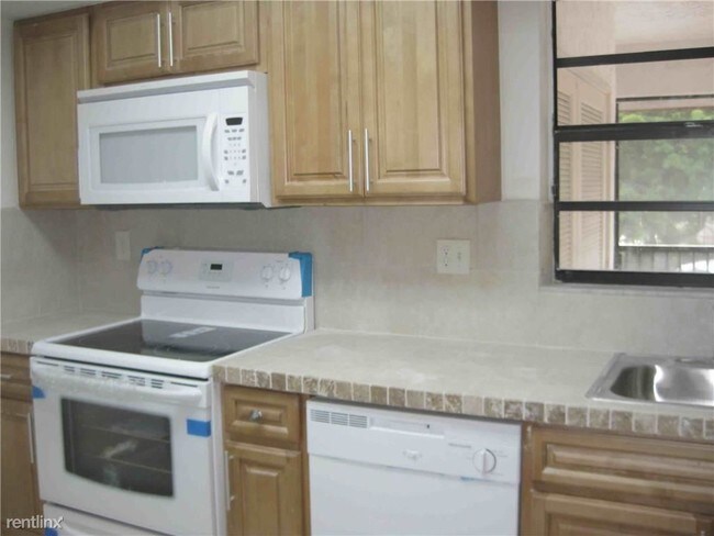 Building Photo - 2 br, 2 bath House - 3432 NW 86th Way