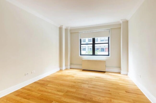 Foto del edificio - 45 Park Ave