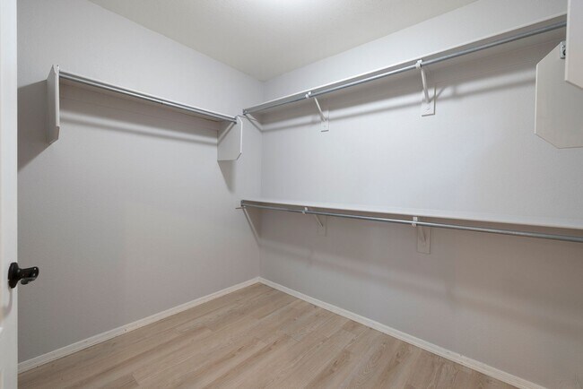 Foto del edificio - 8824 Cortile Dr