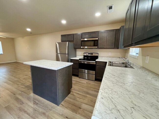 Foto del edificio - 2 Bedroom | 2 Bathroom | Apartment