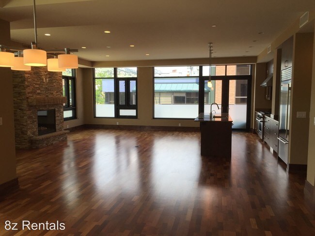 Foto del edificio - 1077 Canyon Blvd