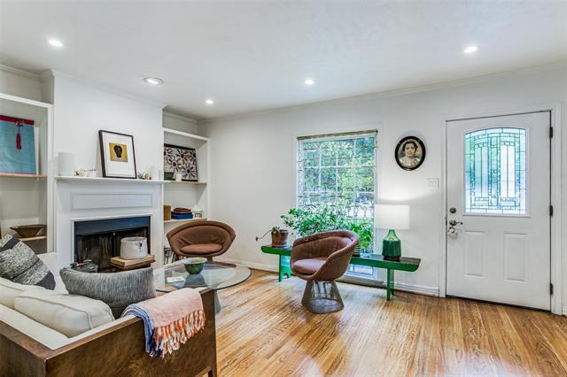 Foto del edificio - 8619 Angora St