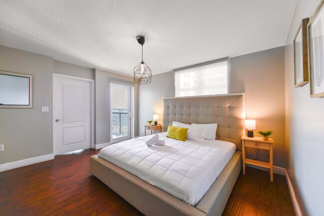 Foto del edificio - 1 SE 12th St