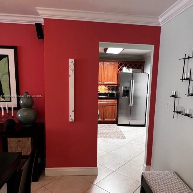 Building Photo - 6039 Collins Ave