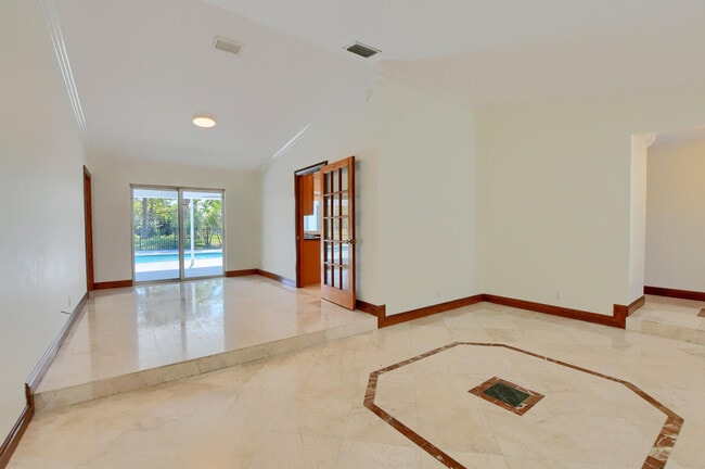 Building Photo - 2334 Timbercreek Cir NW