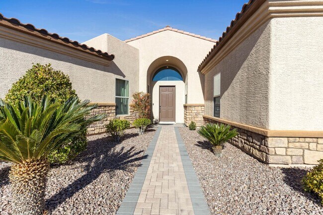 Foto del edificio - Canyon Falls Single-Story: Chef’s Kitchen, Office + Built-In BBQ Yard (3-Car)